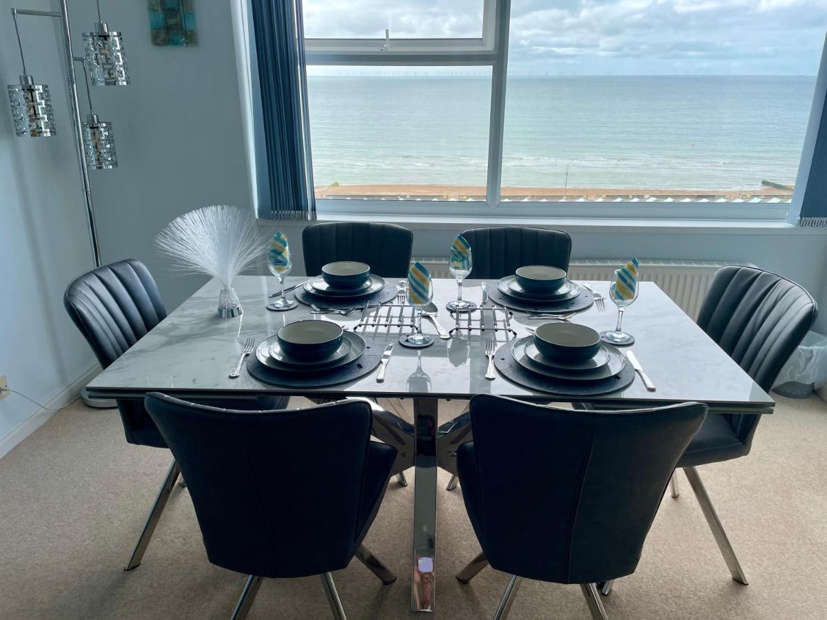 Seascape With Outstanding Sea Views Apartment Brighton Bagian luar foto