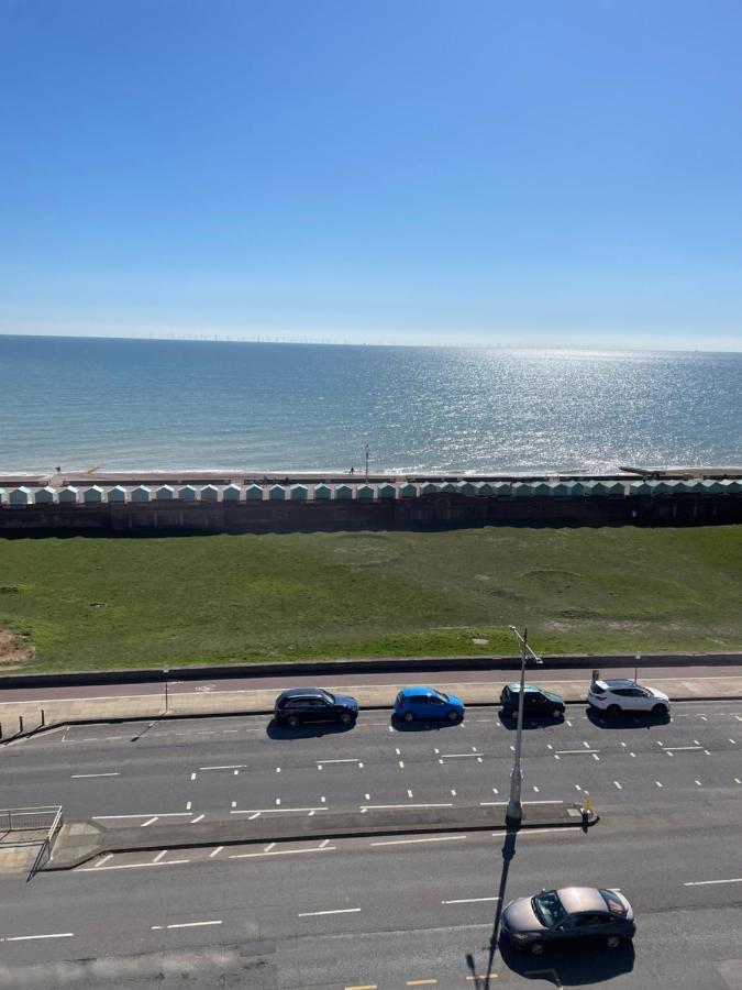 Seascape With Outstanding Sea Views Apartment Brighton Bagian luar foto